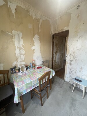 Продам трехкомнатную (3-комн.) квартиру, Анадырский проезд, 27, Москва г