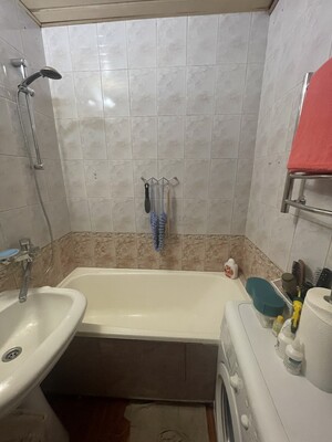 Продам трехкомнатную (3-комн.) квартиру, Анадырский проезд, 27, Москва г