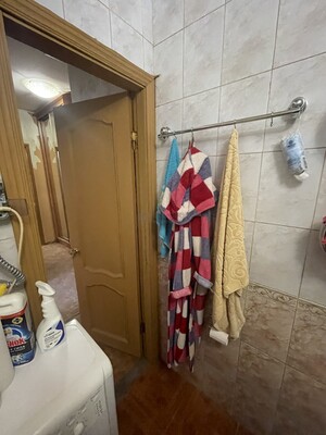 Продам трехкомнатную (3-комн.) квартиру, Анадырский проезд, 27, Москва г