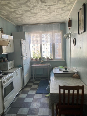 Продам двухкомнатную (2-комн.) квартиру, Малая Бухарестская ул, 3, Санкт-Петербург г