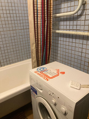 Продам двухкомнатную (2-комн.) квартиру, Малая Бухарестская ул, 3, Санкт-Петербург г