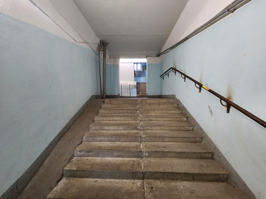 Продам трехкомнатную (3-комн.) квартиру, Авиатриссы Зверевой ул, 1/8, Гатчина г