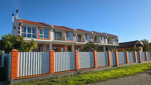 Продам таунхаус, Кубанская ул, 2кв, Витязево с, 0 км от города