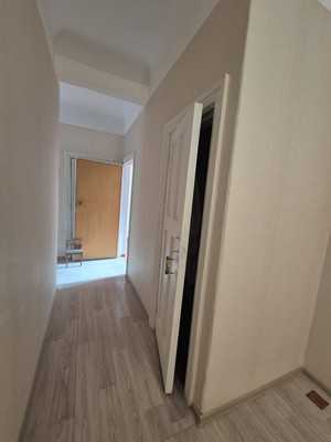 Продам трехкомнатную (3-комн.) квартиру, Московский пр-кт, 54, Воронеж г