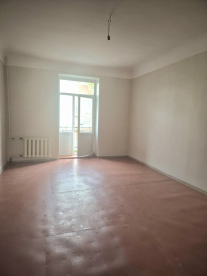 Продам трехкомнатную (3-комн.) квартиру, Московский пр-кт, 54, Воронеж г