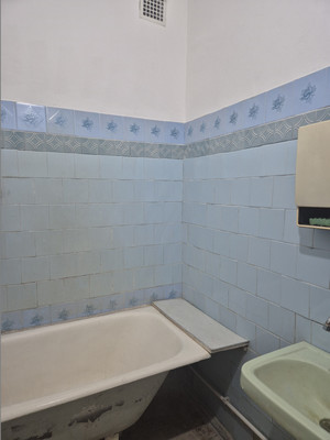 Продам трехкомнатную (3-комн.) квартиру, Московский пр-кт, 54, Воронеж г