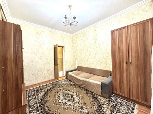 Продам двухкомнатную (2-комн.) квартиру, Горького ул, 45, Нальчик г