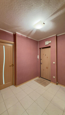 Продам трехкомнатную (3-комн.) квартиру, Октябрьский пр-кт, 47, Сыктывкар г