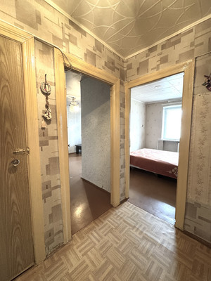 Продам двухкомнатную (2-комн.) квартиру, Брянской Пролетарской Дивизии ул, 17, Брянск г