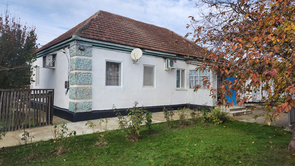 Продам дом, Октябрьская ул, 4, Красносельский пгт, 0 км от города