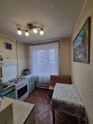 Продам трехкомнатную (3-комн.) квартиру, Самаркандский б-р, 6к2, Москва г