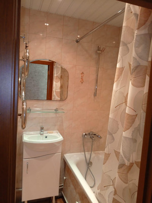 Продам трехкомнатную (3-комн.) квартиру, Танкиста Хрустицкого ул, 7, Санкт-Петербург г