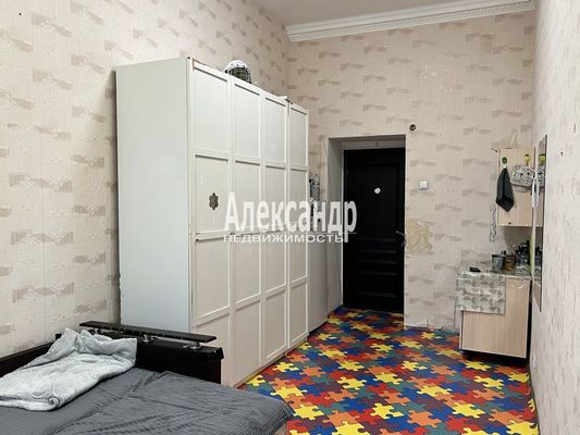 Продам комнату в 8-комн. квартире, 12-я В.О. линия, 15, Санкт-Петербург г