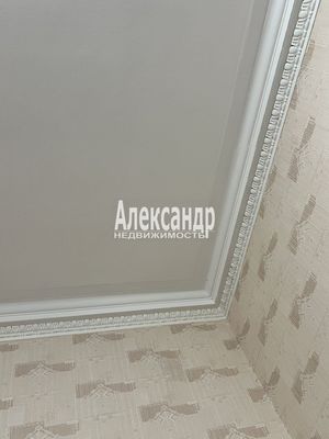 Продам комнату в 8-комн. квартире, 12-я В.О. линия, 15, Санкт-Петербург г