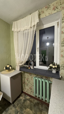 Продам однокомнатную (1-комн.) квартиру, Комсомольская ул, 67, Абинск г