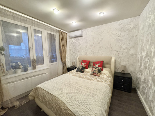 Продам двухкомнатную (2-комн.) квартиру, Авиарембаза ул, 8, Федурново д