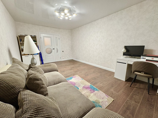 Продам двухкомнатную (2-комн.) квартиру, Авиарембаза ул, 8, Федурново д