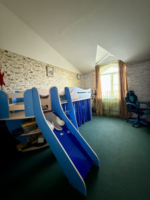 Продам трехкомнатную (3-комн.) квартиру, Заречная ул, 10, Сертолово г