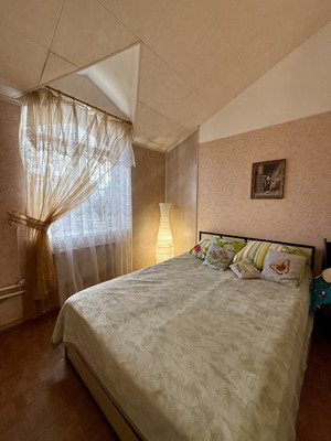 Продам трехкомнатную (3-комн.) квартиру, Заречная ул, 10, Сертолово г