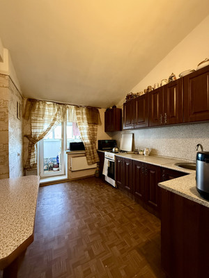 Продам трехкомнатную (3-комн.) квартиру, Заречная ул, 10, Сертолово г