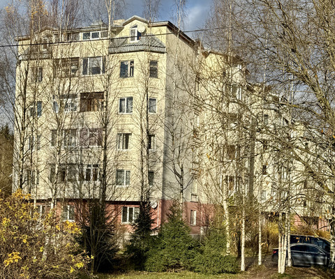 Продам трехкомнатную (3-комн.) квартиру, Заречная ул, 10, Сертолово г