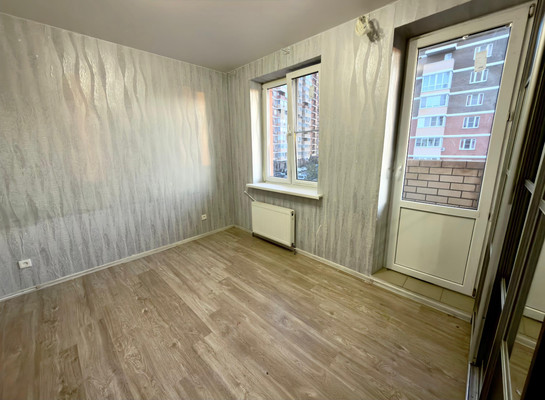 Продам двухкомнатную (2-комн.) квартиру, Автолюбителей ул, 1/7к2, Краснодар г