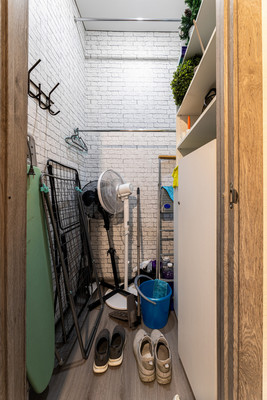 Продам трехкомнатную (3-комн.) квартиру, Комсомольская ул, 2, Казань г