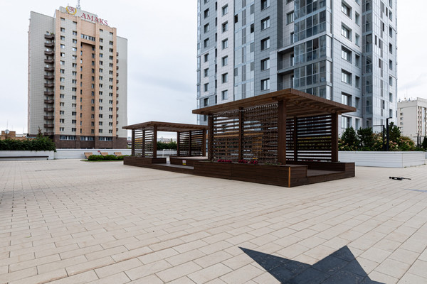 Продам трехкомнатную (3-комн.) квартиру, Комсомольская ул, 2, Казань г