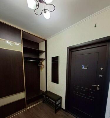 Сдам однокомнатную (1-комн.) квартиру, Молокова ул, 10, Красноярск г