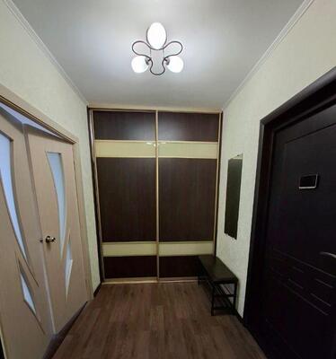 Сдам однокомнатную (1-комн.) квартиру, Молокова ул, 10, Красноярск г