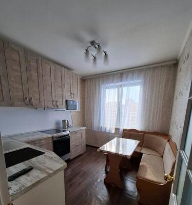 Сдам однокомнатную (1-комн.) квартиру, Молокова ул, 10, Красноярск г