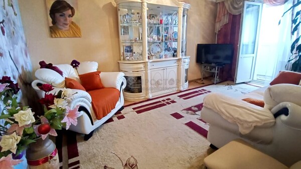 Продам двухкомнатную (2-комн.) квартиру, Керамический проезд, 65к1, Москва г