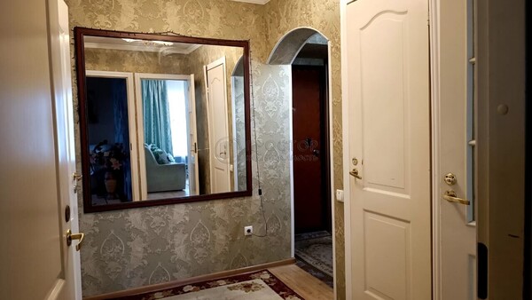 Продам двухкомнатную (2-комн.) квартиру, Керамический проезд, 65к1, Москва г