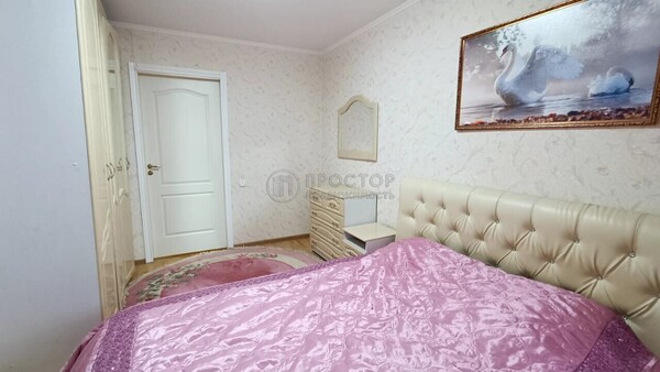 Продам двухкомнатную (2-комн.) квартиру, Керамический проезд, 65к1, Москва г