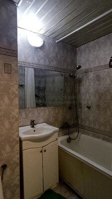 Продам двухкомнатную (2-комн.) квартиру, Керамический проезд, 65к1, Москва г