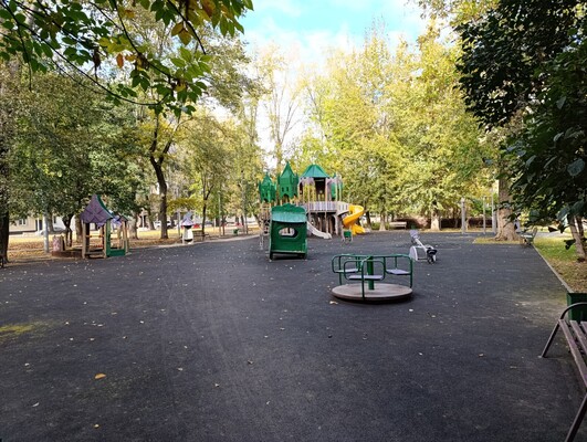 Продам трехкомнатную (3-комн.) квартиру, Артюхиной ул, 11, Москва г