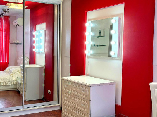 Продам трехкомнатную (3-комн.) квартиру, Мира пр-кт, 30, Комсомольск-на-Амуре г