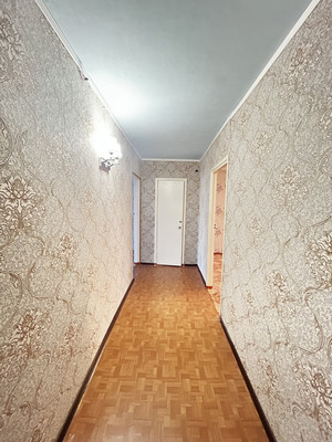 Продам двухкомнатную (2-комн.) квартиру, Капитана Маклакова ул, 25, Мурманск г