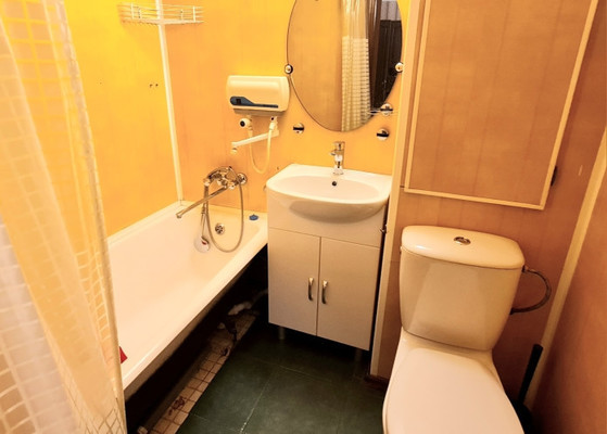 Продам однокомнатную (1-комн.) квартиру, Валдайский проезд, 12, Москва г