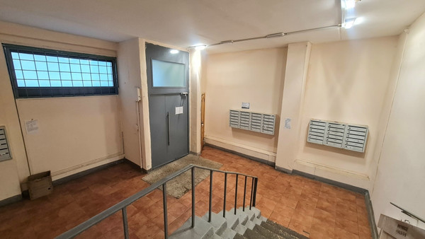 Продам однокомнатную (1-комн.) квартиру, Валдайский проезд, 12, Москва г