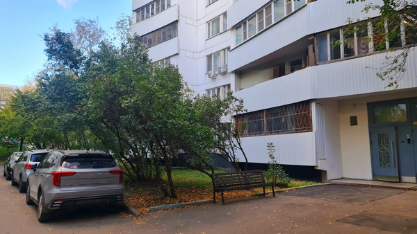 Продам однокомнатную (1-комн.) квартиру, Валдайский проезд, 12, Москва г