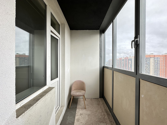 Продам однокомнатную (1-комн.) квартиру, Шувалова ул, 19к1, Мурино п