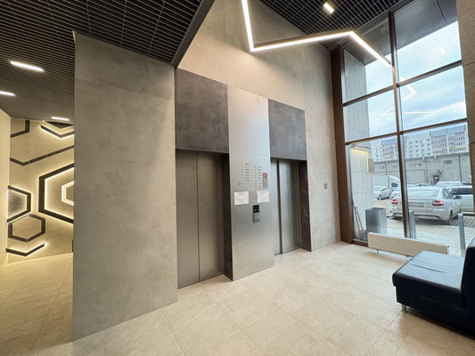 Продам двухкомнатную (2-комн.) квартиру, Гаврилова ул, 7к1, Казань г