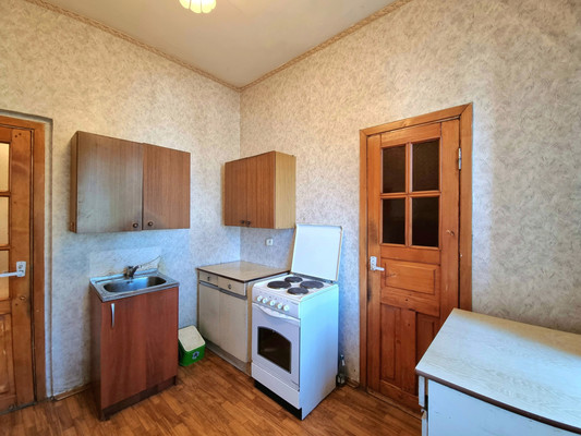 Продам двухкомнатную (2-комн.) квартиру, Заводской пр-кт, 38А, Колпино г