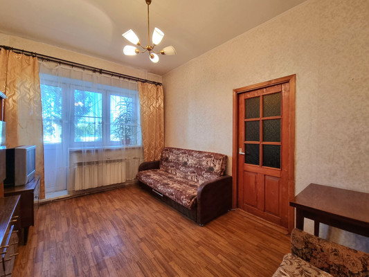 Продам двухкомнатную (2-комн.) квартиру, Заводской пр-кт, 38А, Колпино г