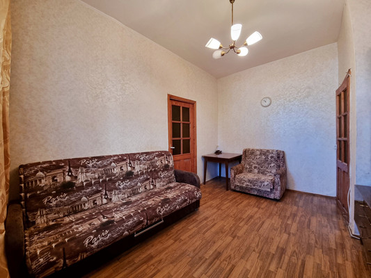 Продам двухкомнатную (2-комн.) квартиру, Заводской пр-кт, 38А, Колпино г