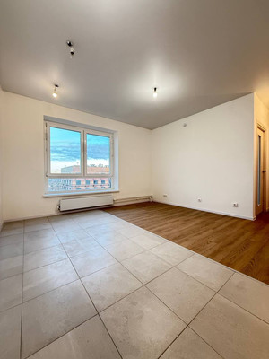 Продам трехкомнатную (3-комн.) квартиру, 100 кв-л, 1к3, Москва г