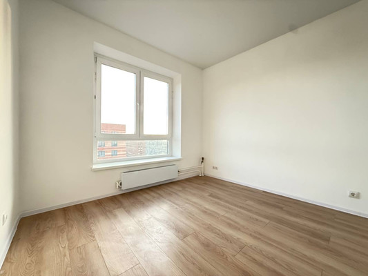 Продам трехкомнатную (3-комн.) квартиру, 100 кв-л, 1к3, Москва г