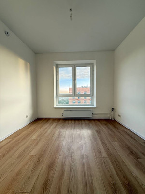 Продам трехкомнатную (3-комн.) квартиру, 100 кв-л, 1к3, Москва г