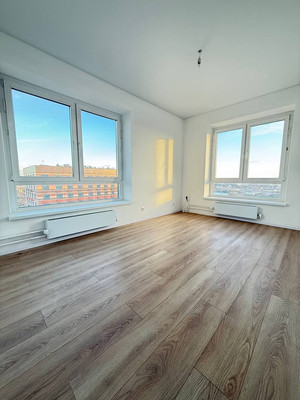 Продам трехкомнатную (3-комн.) квартиру, 100 кв-л, 1к3, Москва г